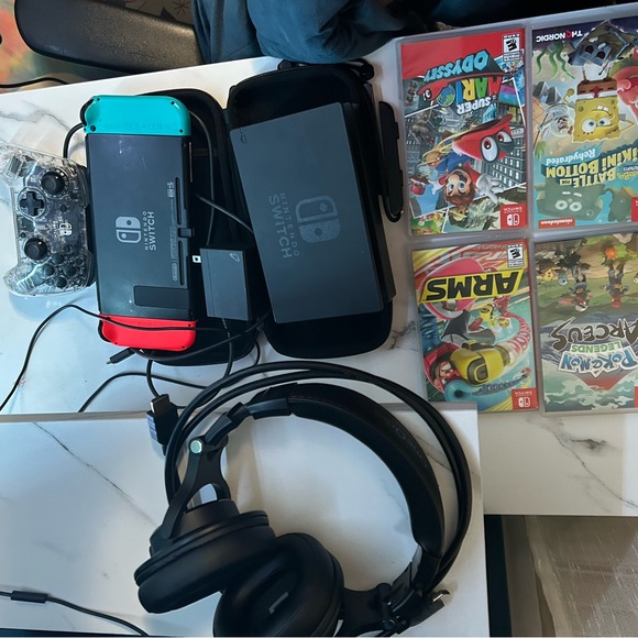 Nintendo switch whole setup - Picture 14 of 14